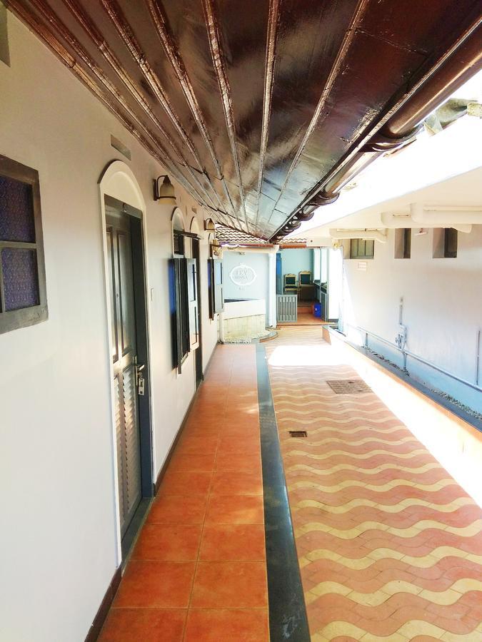 Hotel Maple Regency Kochi Exteriér fotografie