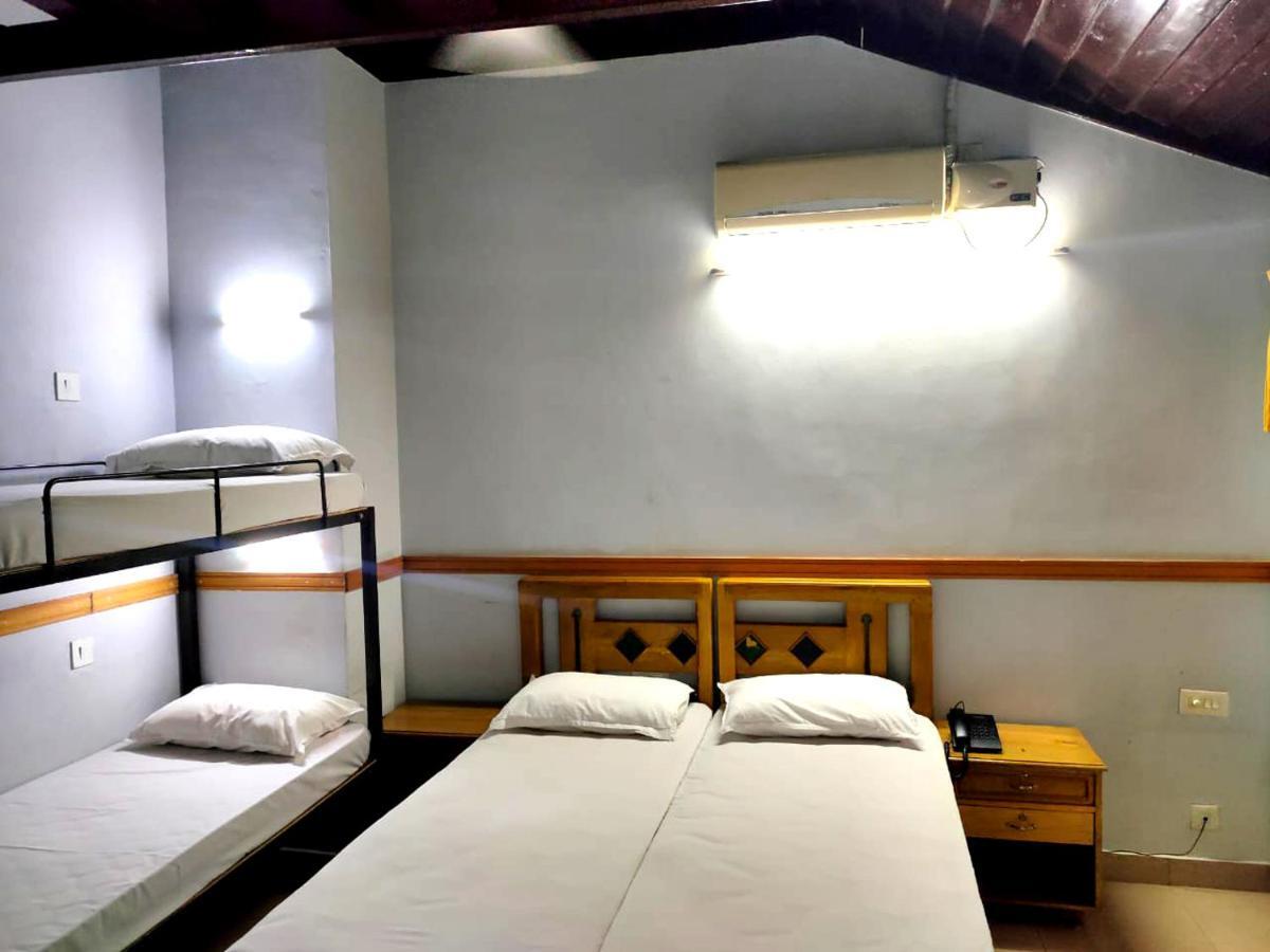 Hotel Maple Regency Kochi Exteriér fotografie