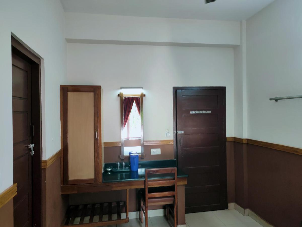 Hotel Maple Regency Kochi Exteriér fotografie