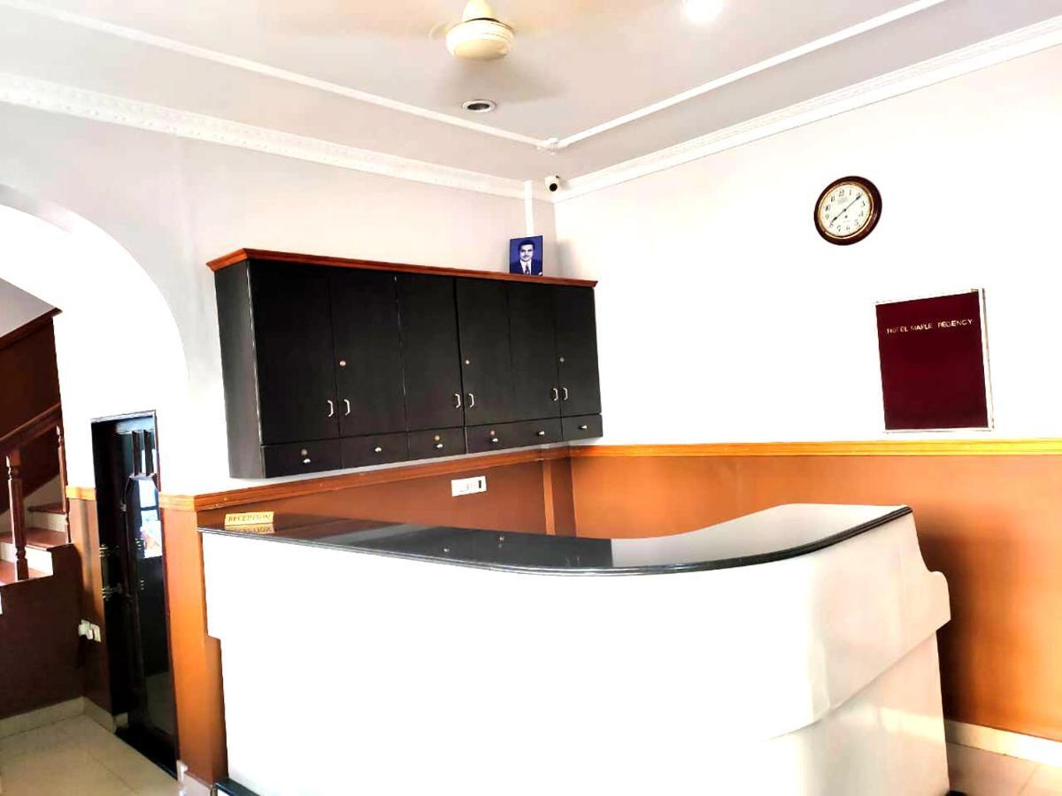 Hotel Maple Regency Kochi Exteriér fotografie