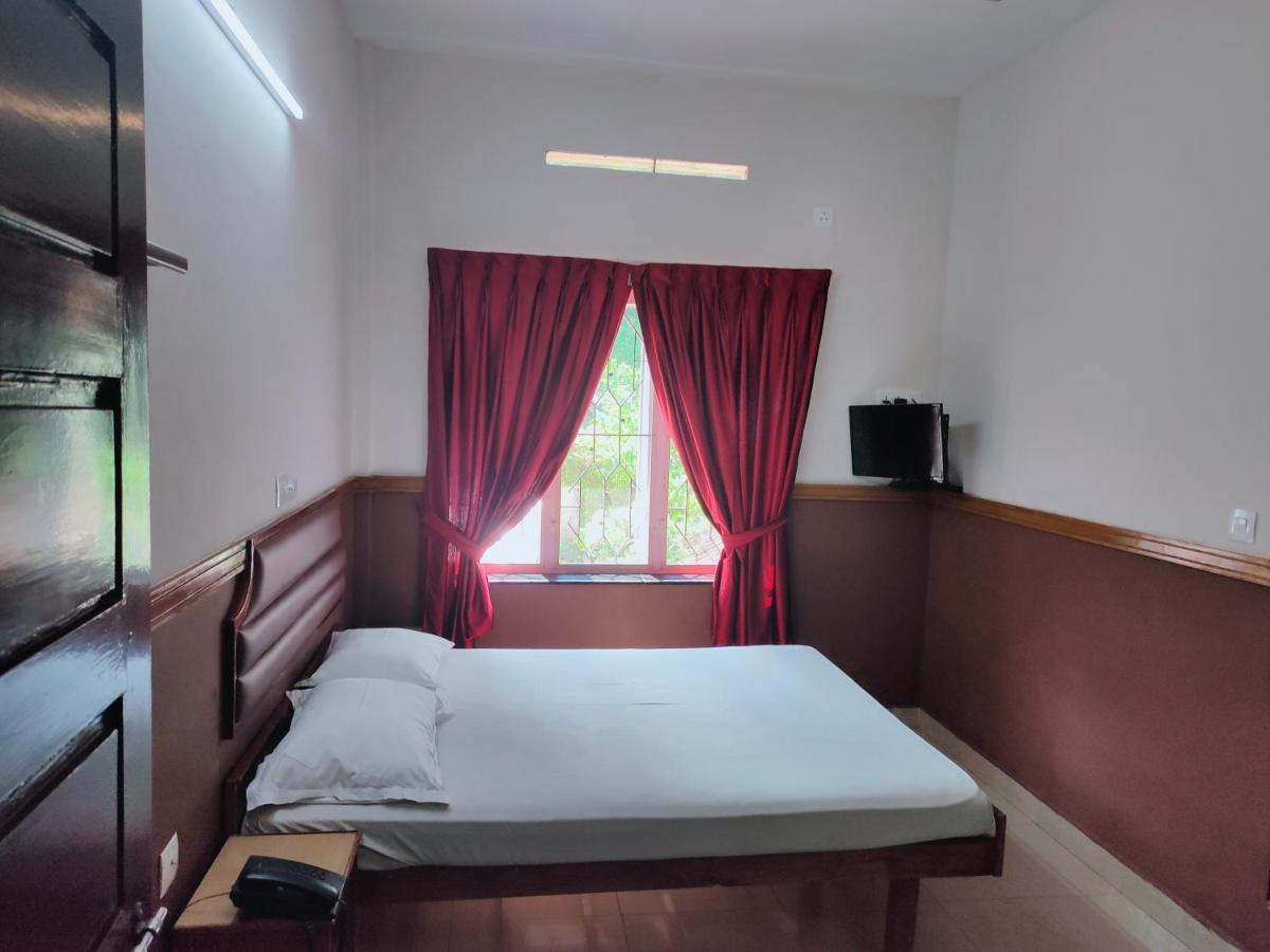 Hotel Maple Regency Kochi Exteriér fotografie